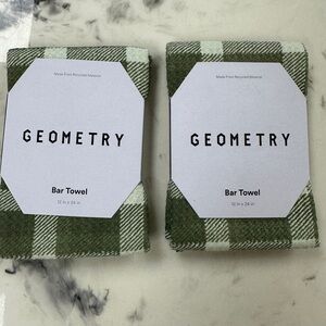 Geometry Wicklow Green Bar Towels (2) new